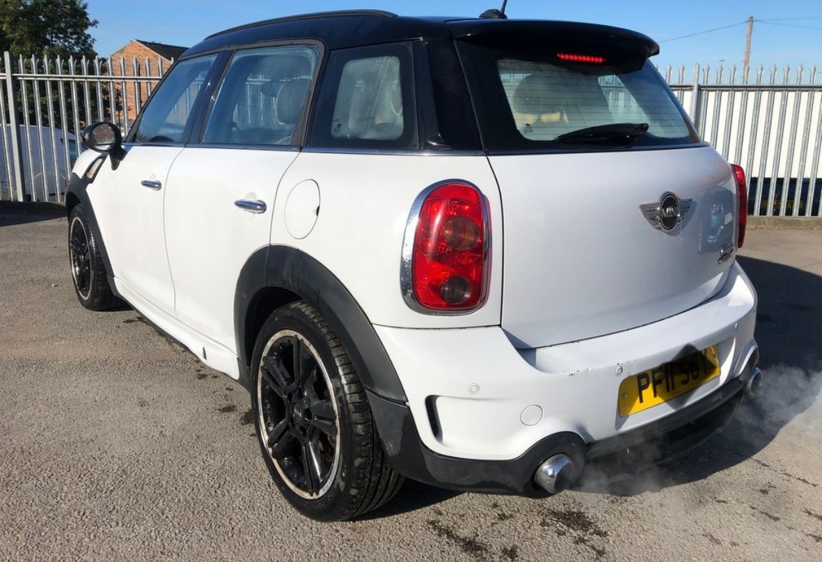 MINI COUNTRYMAN COOPER S 1.6 PETROL MANUAL